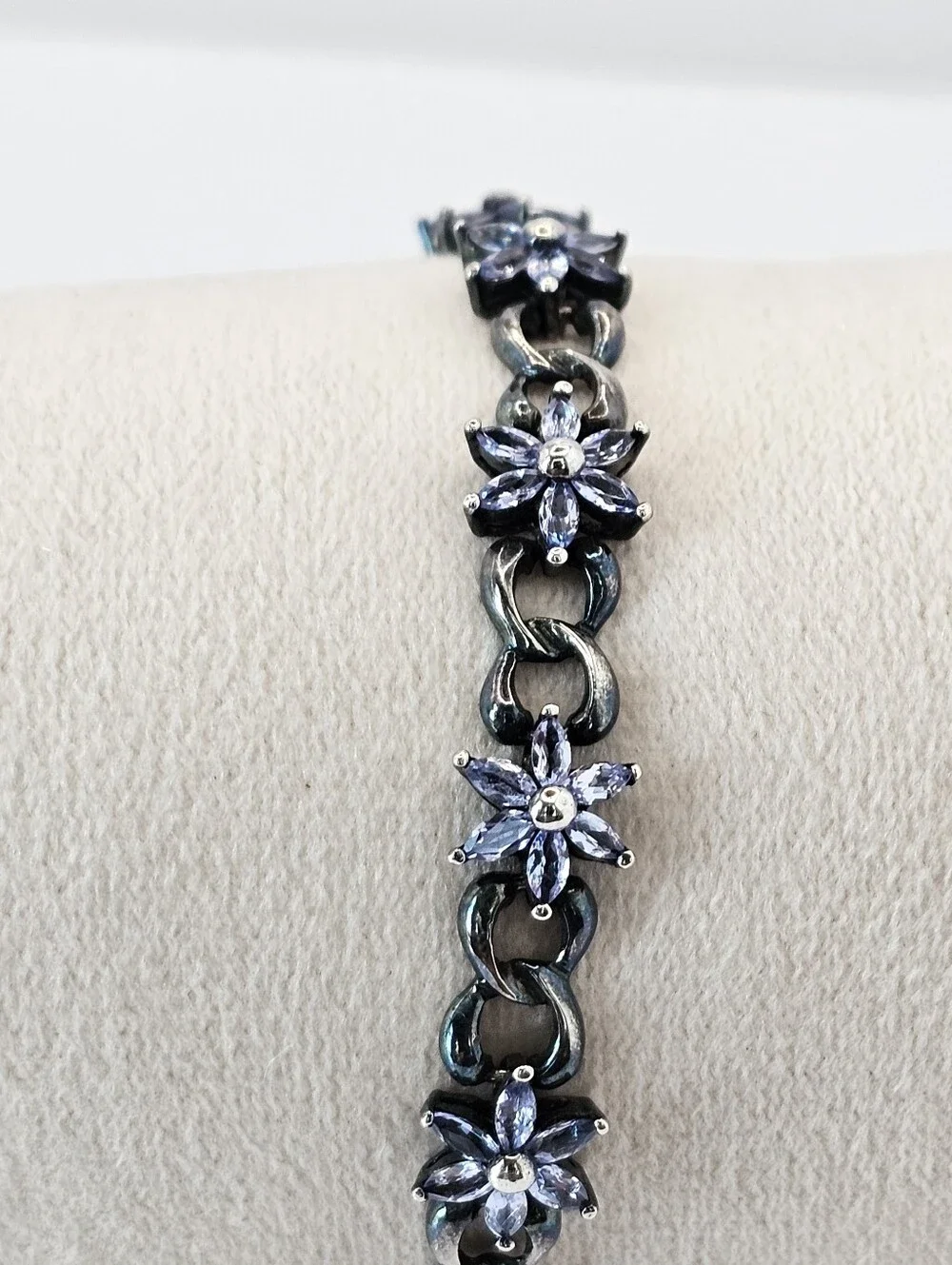 Vintage Estate Floral Tanzanite Darkened Sterling Silver Rhodium Bracelet 7.5